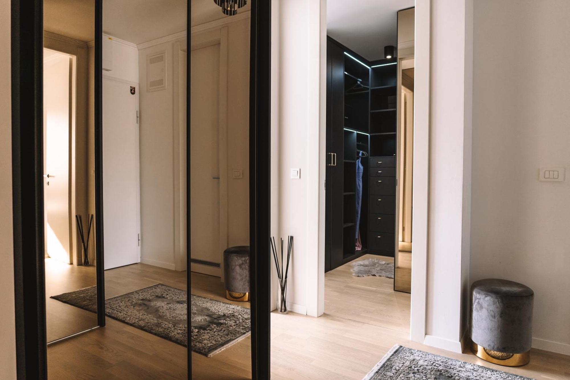 Flexible Selfcheckins 66 - Zagreb - Loggia - 80M2 - New - Luxury - Garage - 2 Bedrooms エクステリア 写真