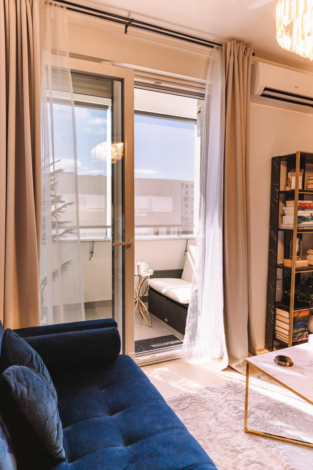 Flexible Selfcheckins 66 - Zagreb - Loggia - 80M2 - New - Luxury - Garage - 2 Bedrooms エクステリア 写真
